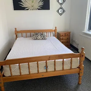 https://ensuite-room-near-city-centre.hotelsin-nottingham.com