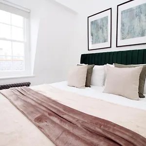 https://apt-heart-of-bath-kingsmead.tophotelsbath.com